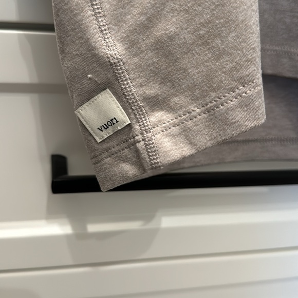 Vuori Cropped Tank - Picture 3 of 4